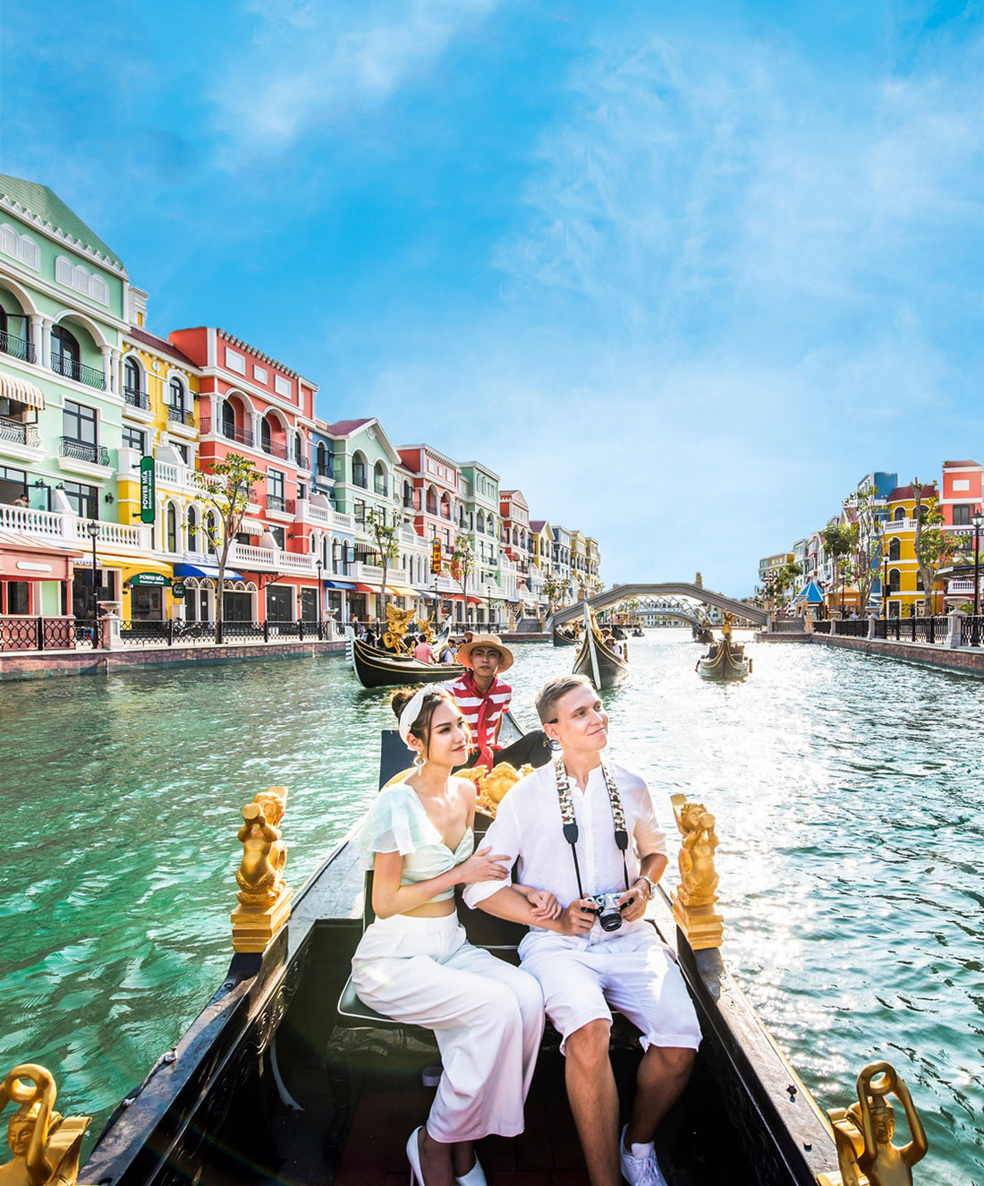 The 5 Way Phu Quoc_cheo Thuyen Tren Song Venice
